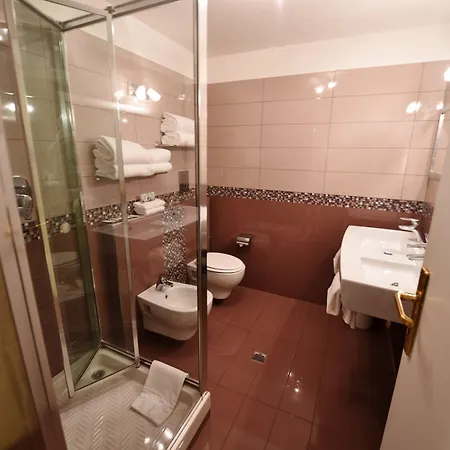 Al Castello 3* Pomezia