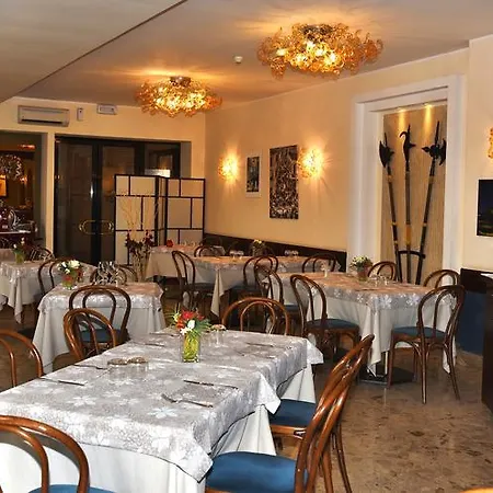 Al Castello Hotel 3*