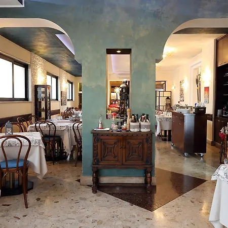 Al Castello Hotel 3*