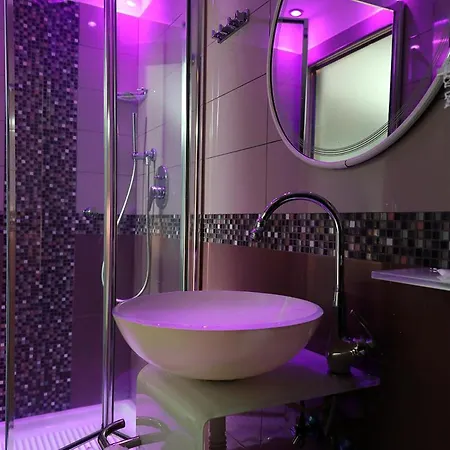 Al Castello 3* ポメツィア